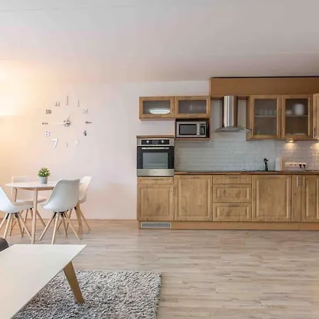 Henno Summer With Sauna And Terrace *